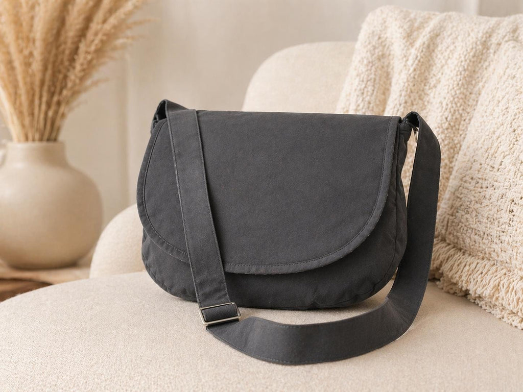 The Arlo Shoulder Bag