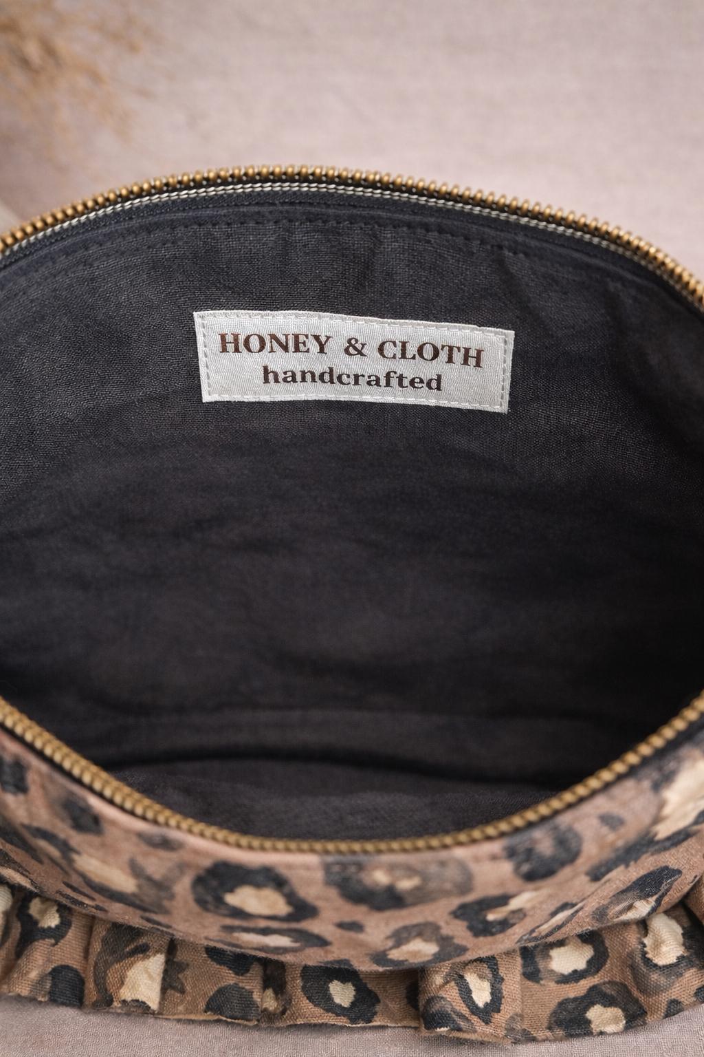 The Sable Noa Shoulder Bag