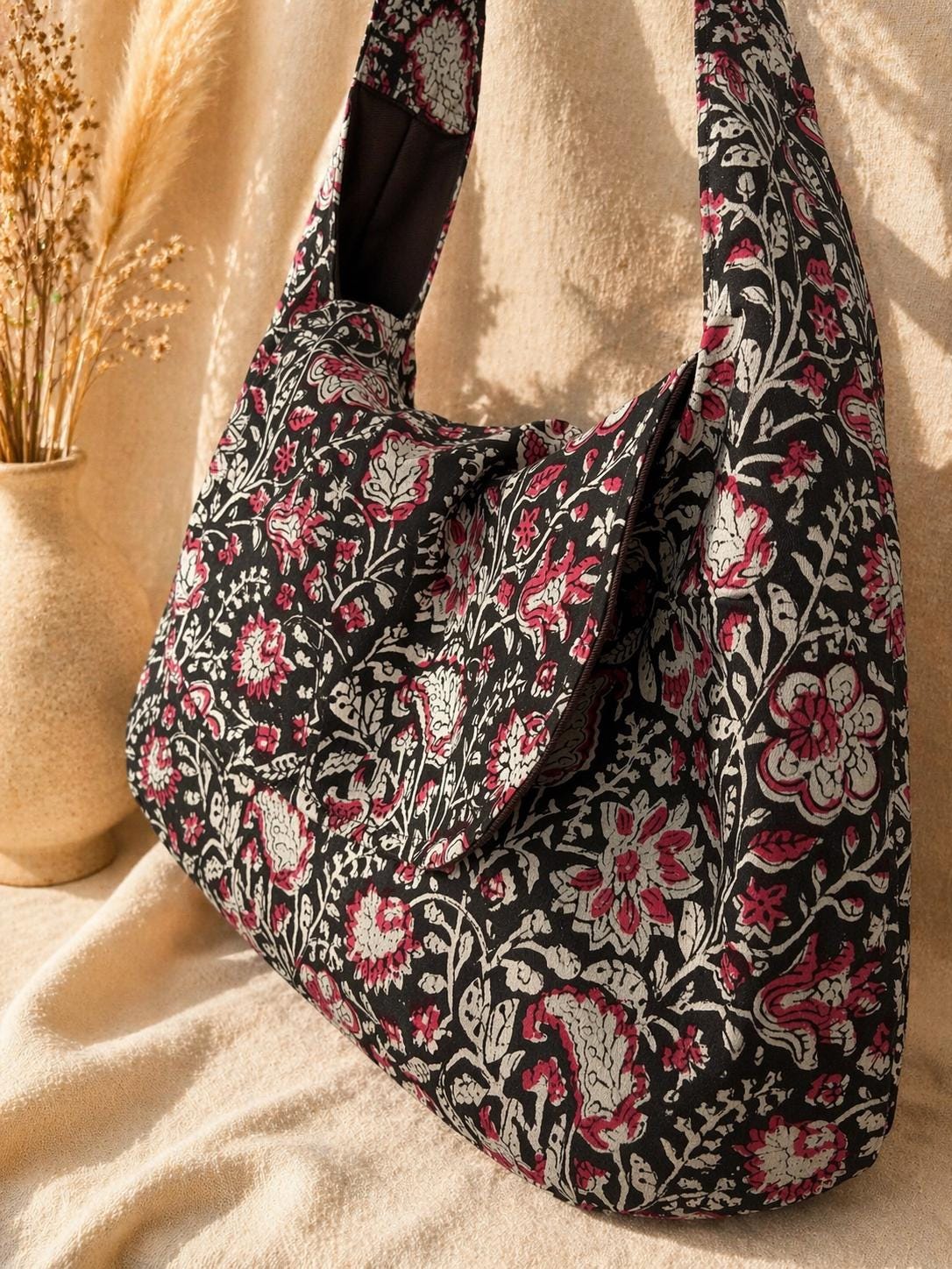 The Kaia Shoulder Bag